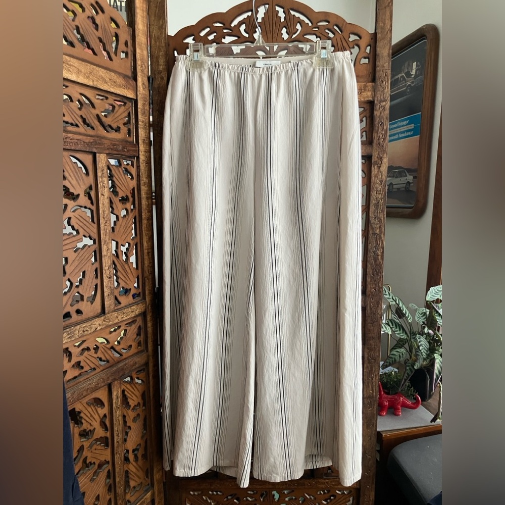 New w/tags Vince striped, draped, wide leg pants, palazzo